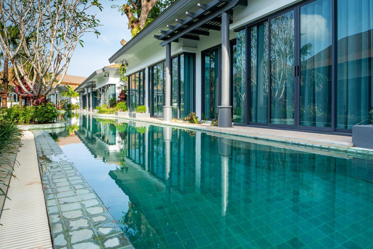 Swimming Pool 16