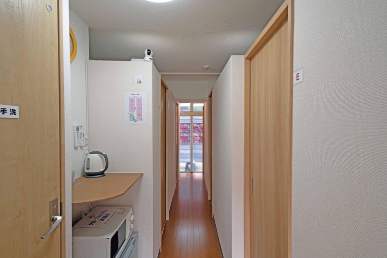 Public Area, Taro's Hostel Minami Koshigaya, Koshigaya