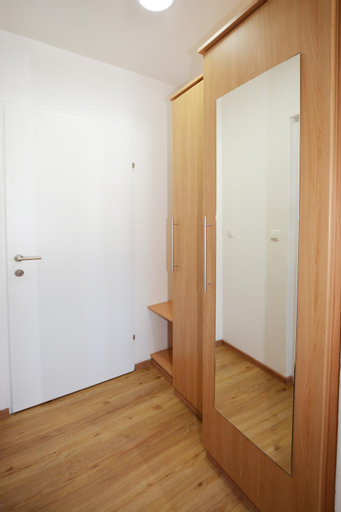 Others 3, Gemutliches Apartment in Ruhelage, Villach
