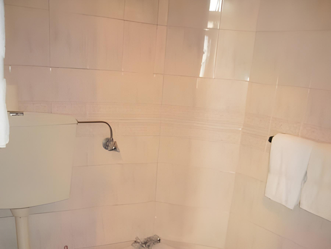 Bathroom 2, Guesthouse Lusa Atenas, Coimbra