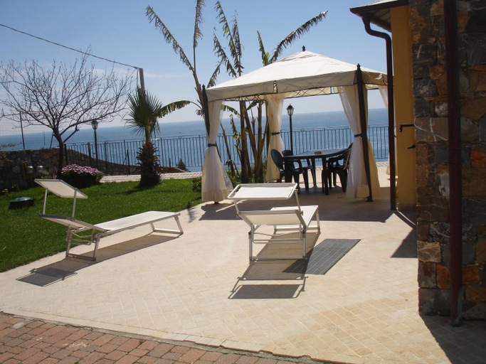 Others 5, Villa del Mare Ligure Terme & SPA Piscina a 37 gradi, Imperia