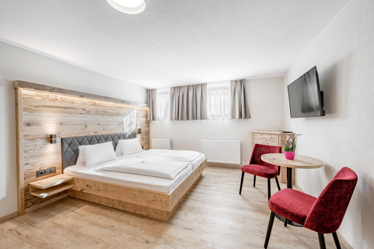 Bedroom 15