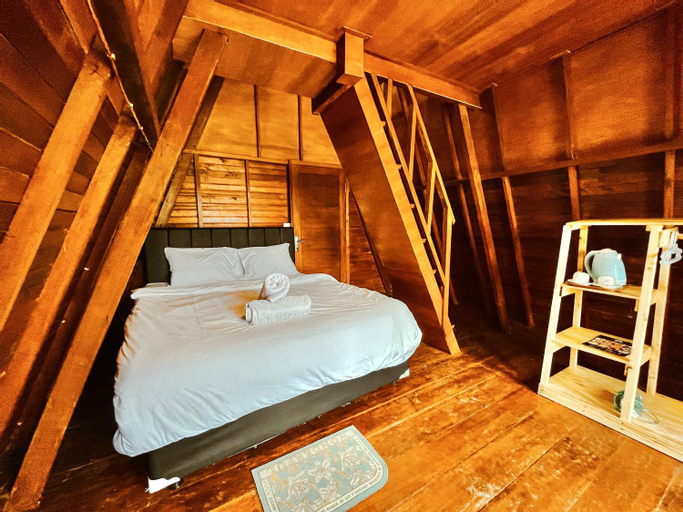 Bedroom 13