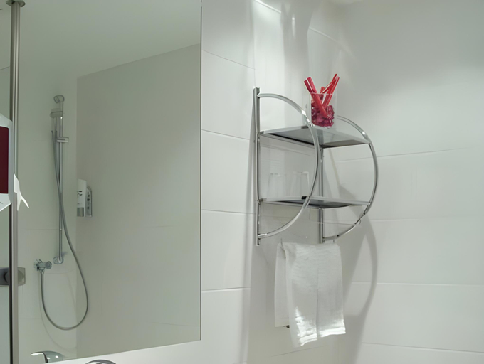 Bathroom 2, Hanse Hotel, Soest