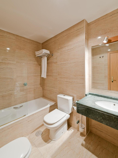 Bathroom 3, Hotel Ruta del Duero, Valladolid