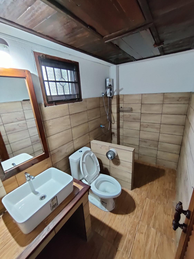 Bathroom 4, Baan Mai Muang Nan, Muang Nan