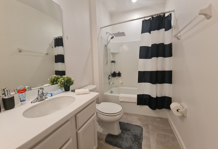 Bathroom 2, Disney Proximity Escape - Comfort in Kissimmee, Osceola