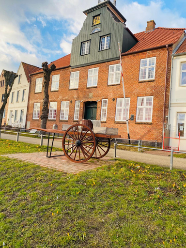Others 3, Gasthaus Hafenblick, Nordfriesland