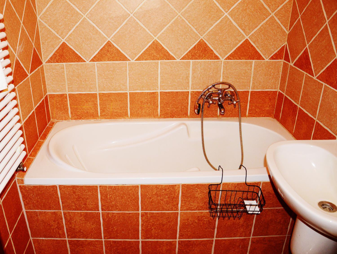 Bathroom 3, Ezustfenyo Hotel, Abaúj–Hegyközi
