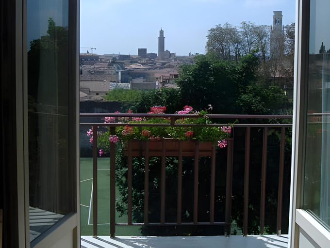Others 4, Agli Abbaini, Verona