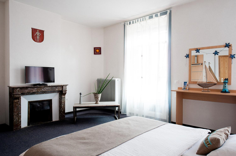 Bedroom 13