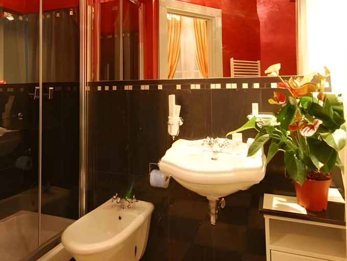 Bathroom 3, Malo Suites, Teramo