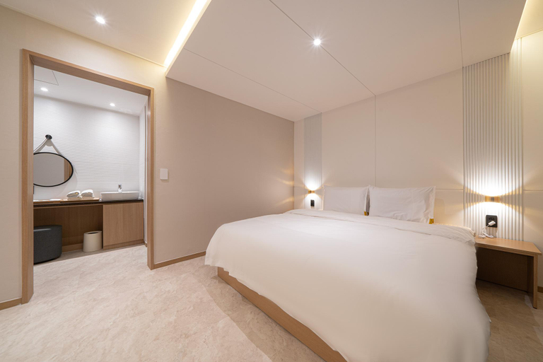 Bedroom 2, Sacheon Wave Hotel, Sacheon