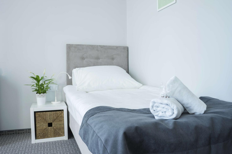 Bedroom 2, Inner City Hotel, Kutno