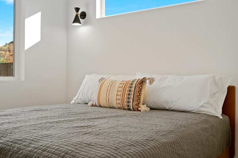 Bedroom 2, The Bungalows, Washington