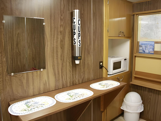 Bathroom 2, American Classic Inn, Chaffee