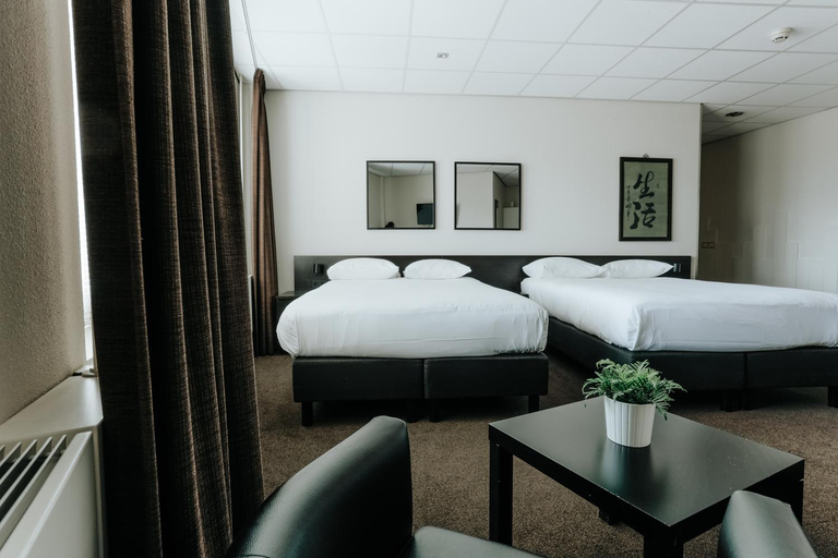 Bedroom 2, Queen Hotel, Eindhoven