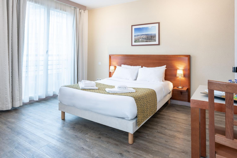 Bedroom 3, Residhotel Grenette, Isère