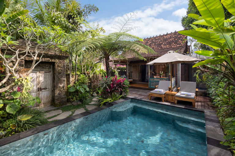 Swimming Pool 2