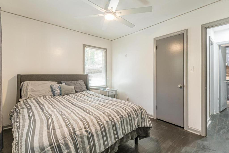 Bedroom 2, The Sweet Creek Luxurious Villas, Fulton