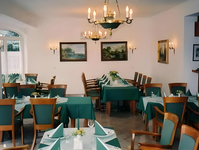 Food & Drinks 3, Hotel Squash Centrum, Prievidza