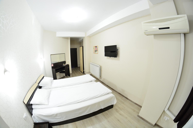 Others 5, Casa Cojocaru- camere de inchiriat in scop turistic, Drobeta-turnu Severin