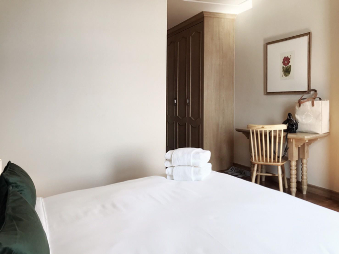 Bedroom 27