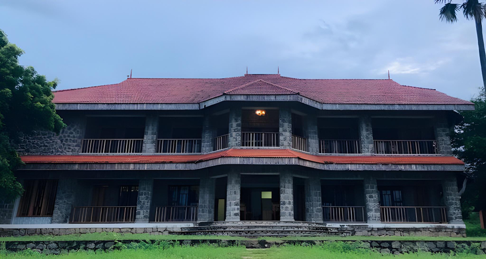 Others 4, Joppa House, Kanniyakumari