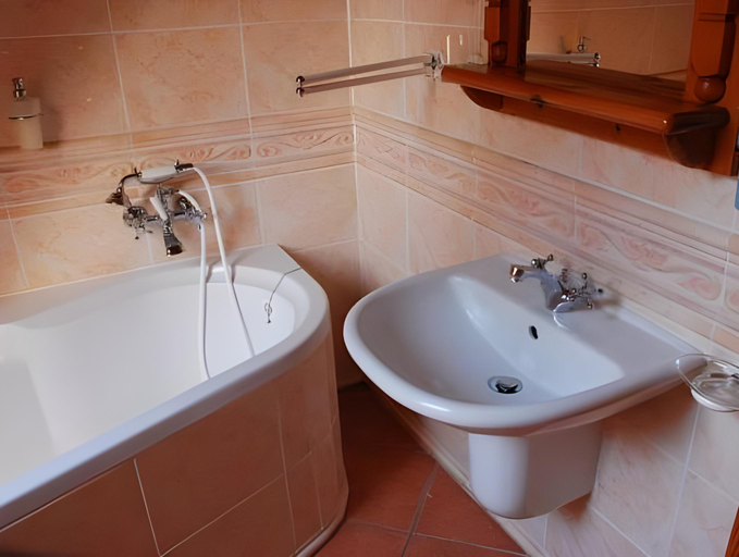 Bathroom 2, Oravsky Haj Garden Hotel & Resort, Tvrdošín
