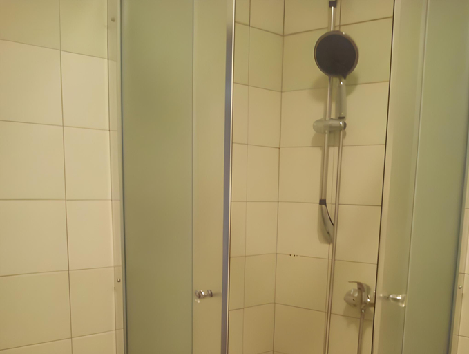 Bathroom 3, Pura Vida, Břeclav