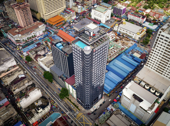 Exterior & Views 26
