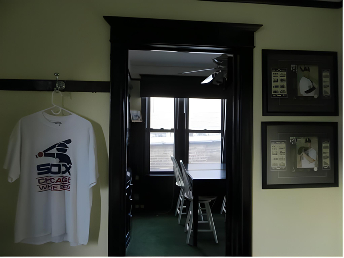 Others 5, The Polo Inn Bridgeport U.S.A., Cook