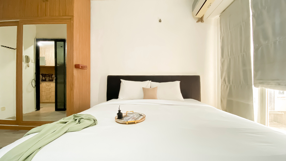 Comfortable and Simply 1BR Apartment Centro City By Travelio, West Jakarta