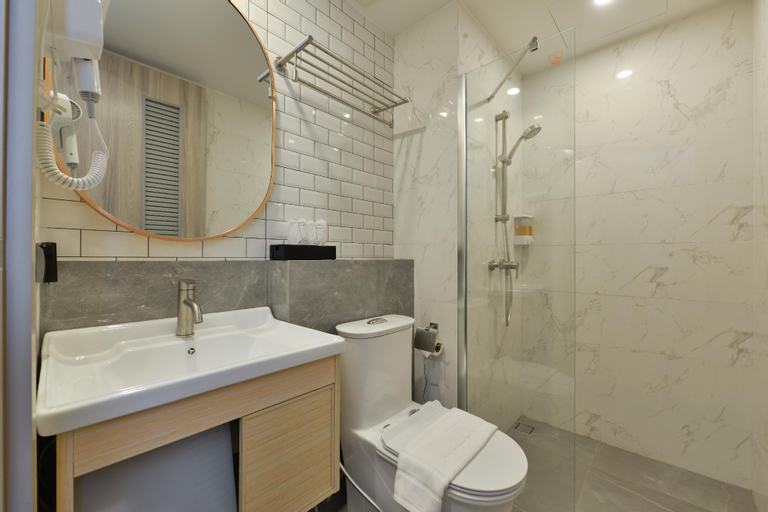 Bathroom 8