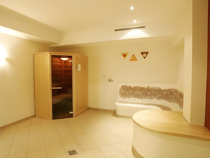 Bedroom 2, Hotel Wieser, Zell am See