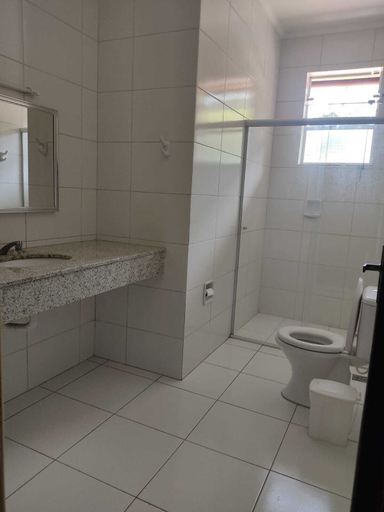 Bathroom 3, HOTEL FLORESTA, Poços de Caldas