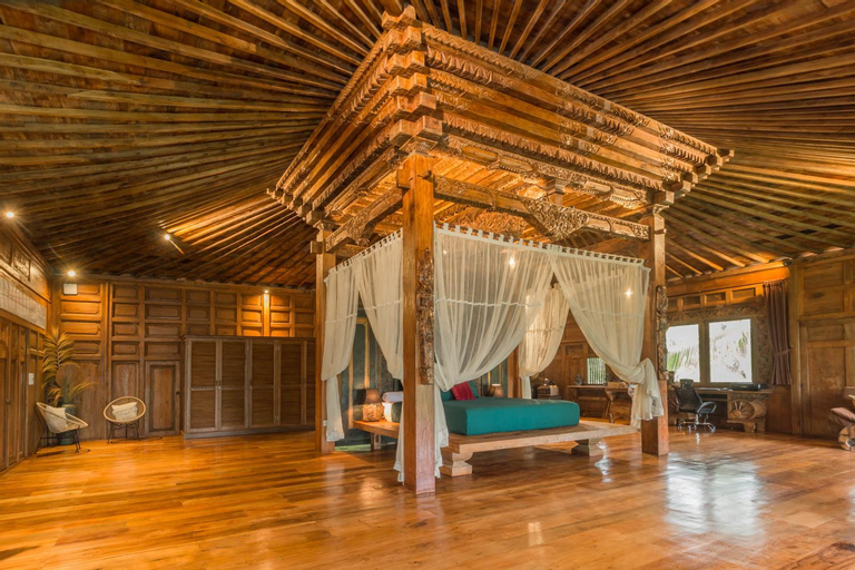 Bedroom 13