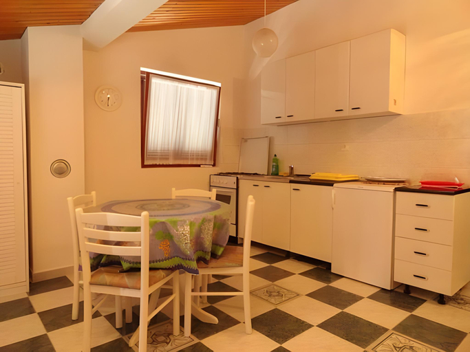Others 2, Villa Tomasovic, Omiš