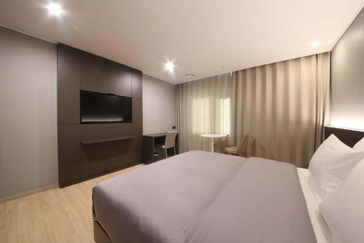 Bedroom 17