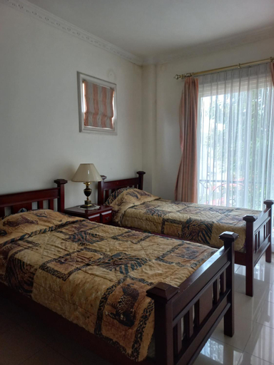 Bedroom 12
