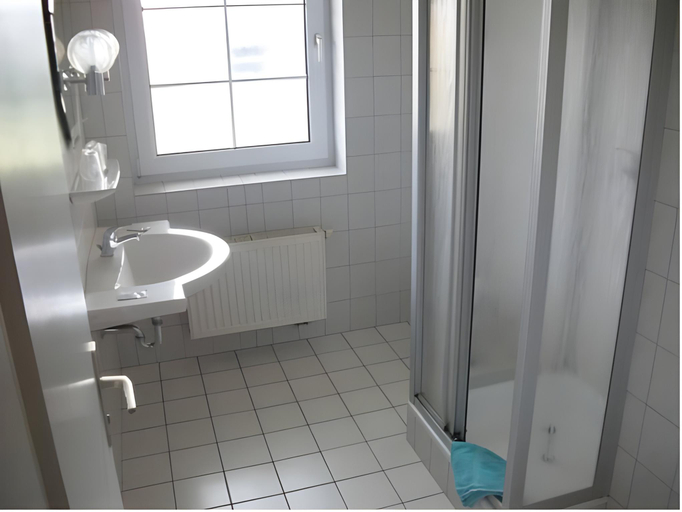 Bathroom 3, Hotel Marianne und Restaurant Kiek In, Ludwigslust-Parchim