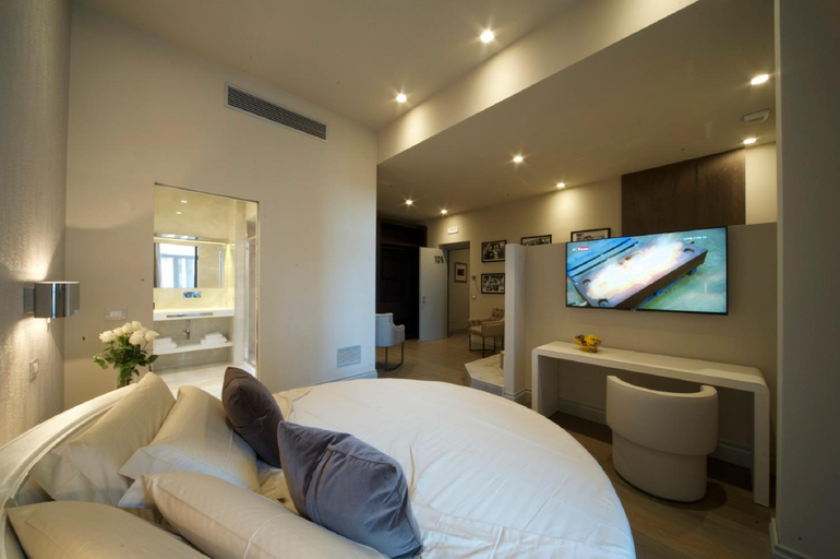 Bedroom, Vittoriano Luxury Suites, Rome
