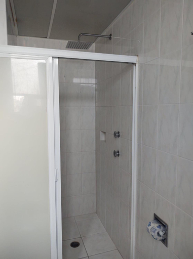 Bathroom 4, Hotel Gilbert, Mexico City