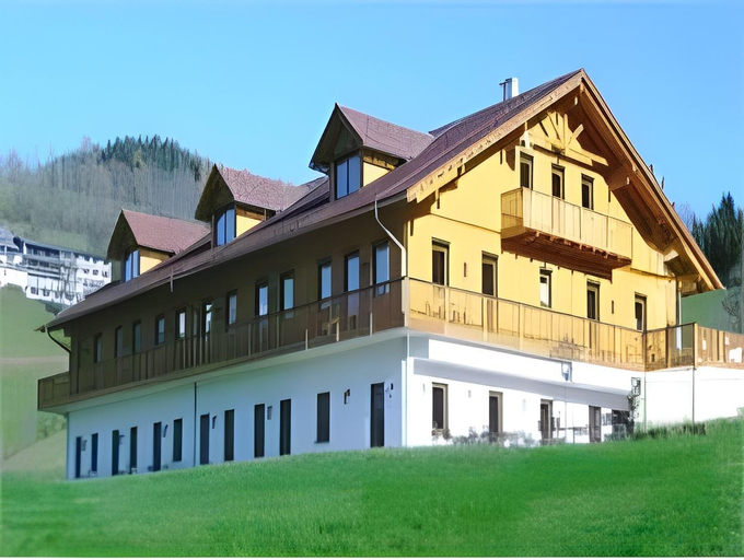Others 4, Tour-Motel, Mistelbach