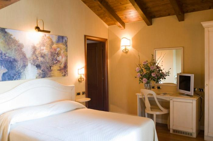 Bedroom 2, Albergo Da Nando, Udine