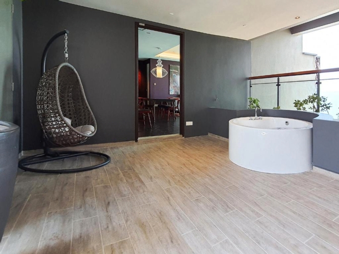 Bathroom 4