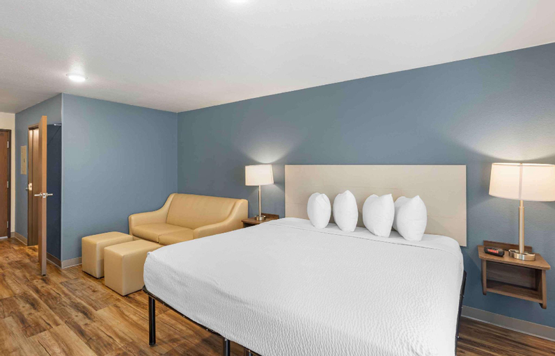Bedroom 12