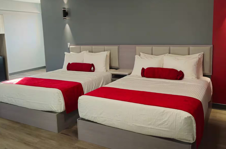 Bedroom 5, Ramada By Wyndham West Edmonton Hotel & Suites, Division No. 11