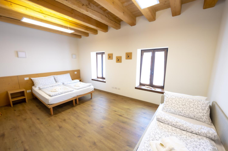 Others 5, Borgo Case Marian, Treviso