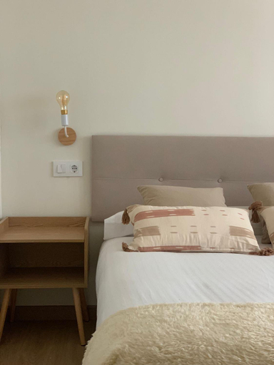 Others 5, Pension Cantabrico, Asturias